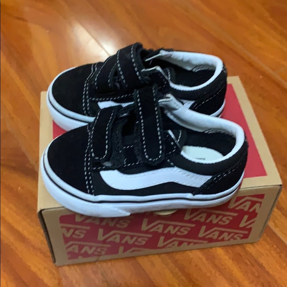 Pre-loved Infant Vans